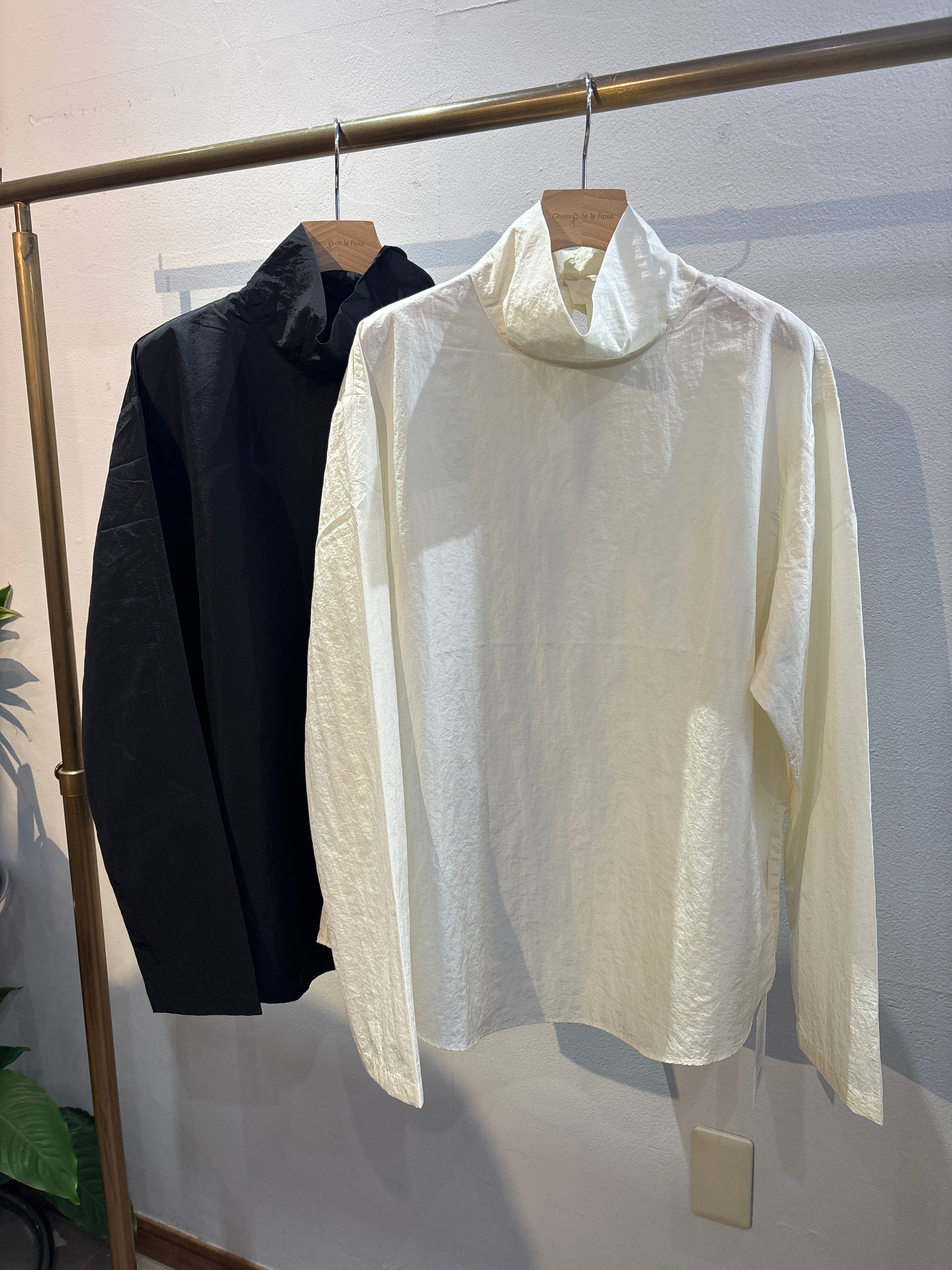 【anuke】Sheer Over Blouse