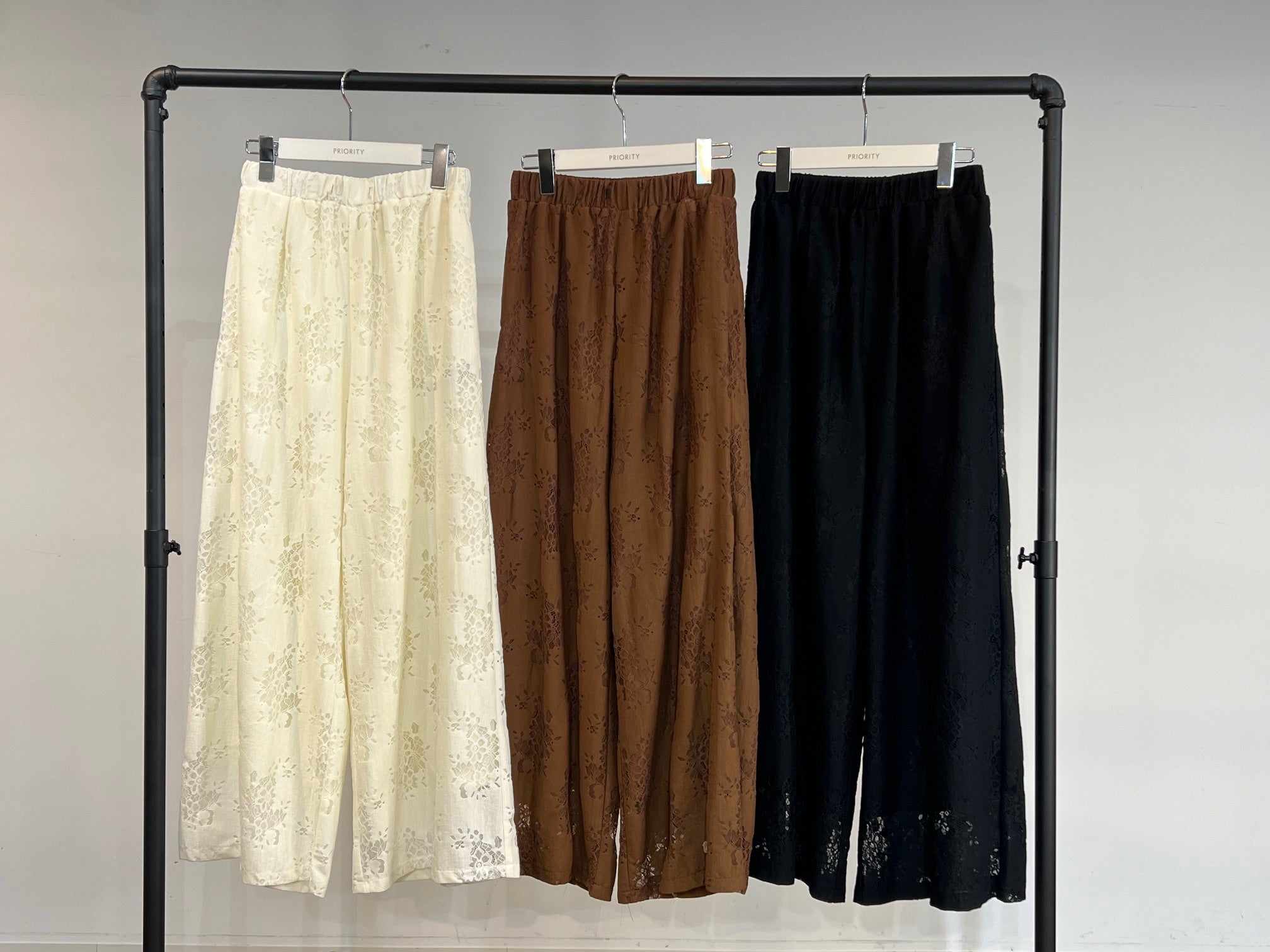 【PRIORITY 26 SPRING】デザインレースパンツ