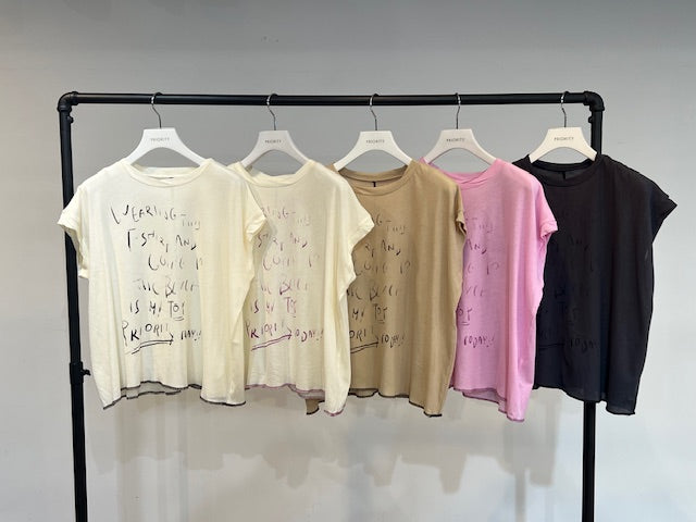 【PRIORITY 26 SPRING】ラフロゴTシャツ