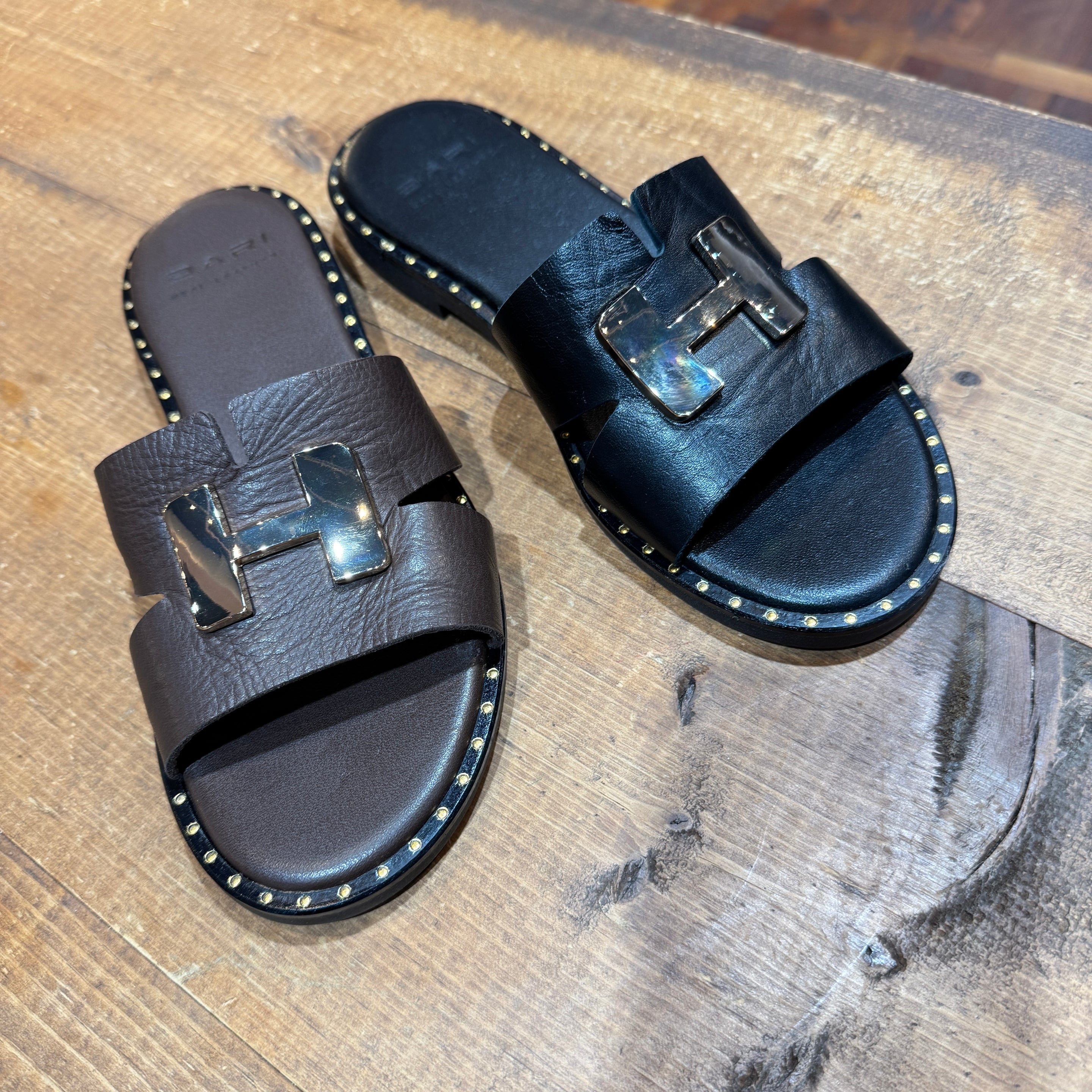 【IMPORT BRAND 2026】Hバックルサンダル