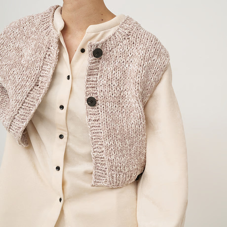 【YENN 2025 AUTUMN/WINTER】MIX HAND KNIT VEST