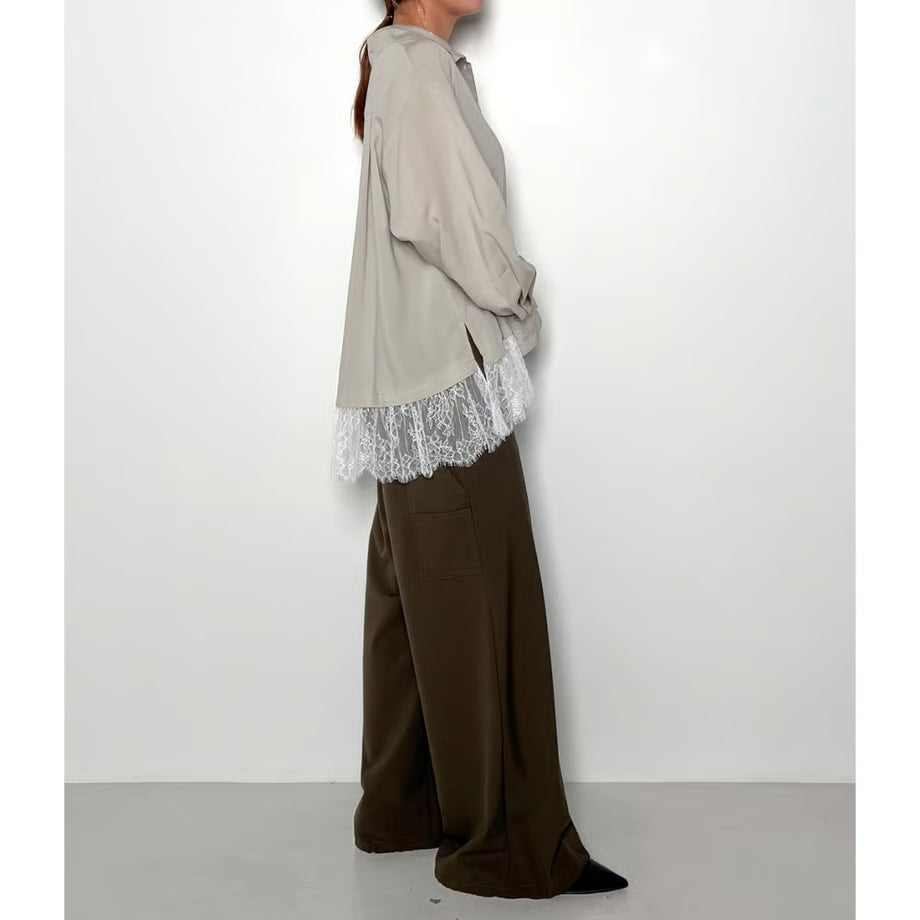 【CHIGNON 2025 AUTUMN/WINTER】レースヘムスタンドカラーSH