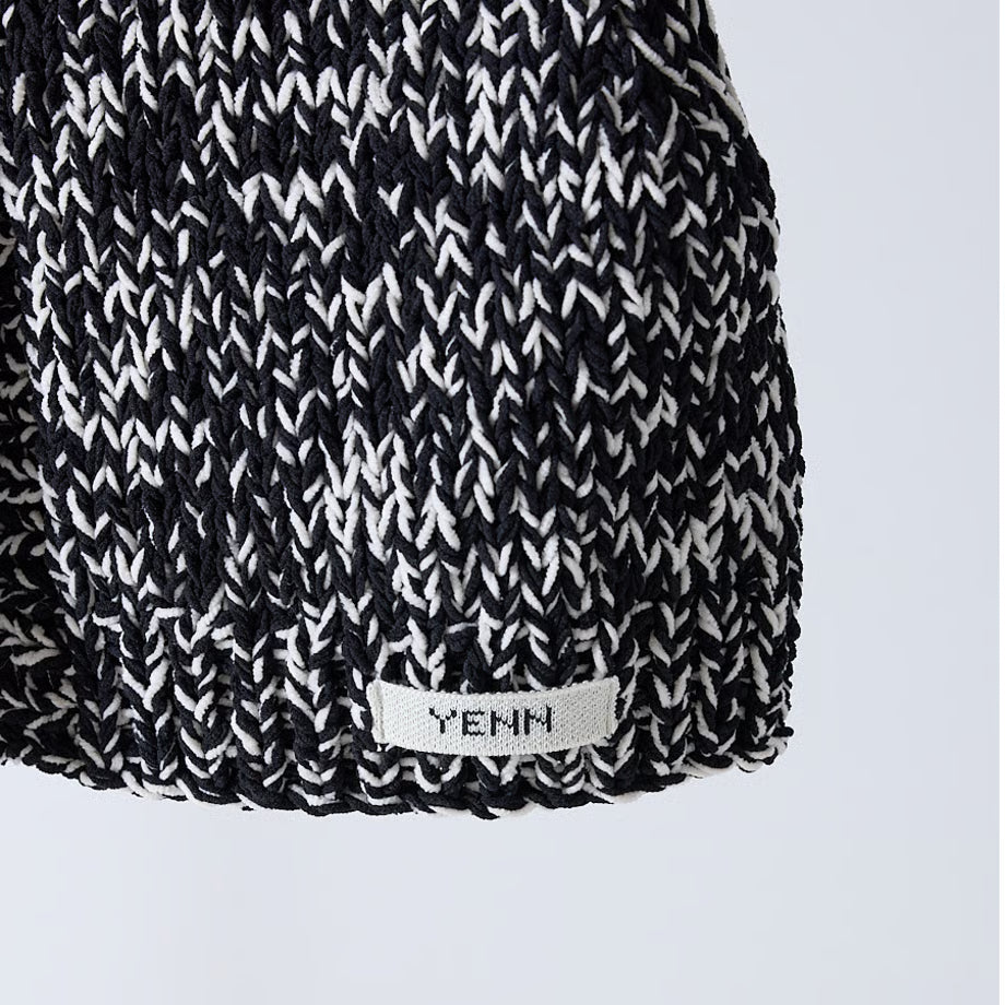 【YENN 2025 AUTUMN/WINTER】MIX HAND KNIT VEST