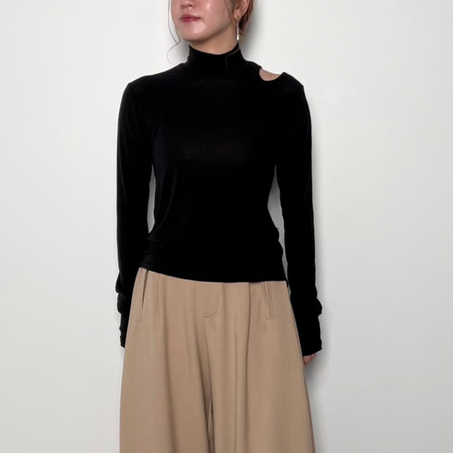 【CHIGNON 2025 AUTUMN/WINTER】シアータートルTOPS