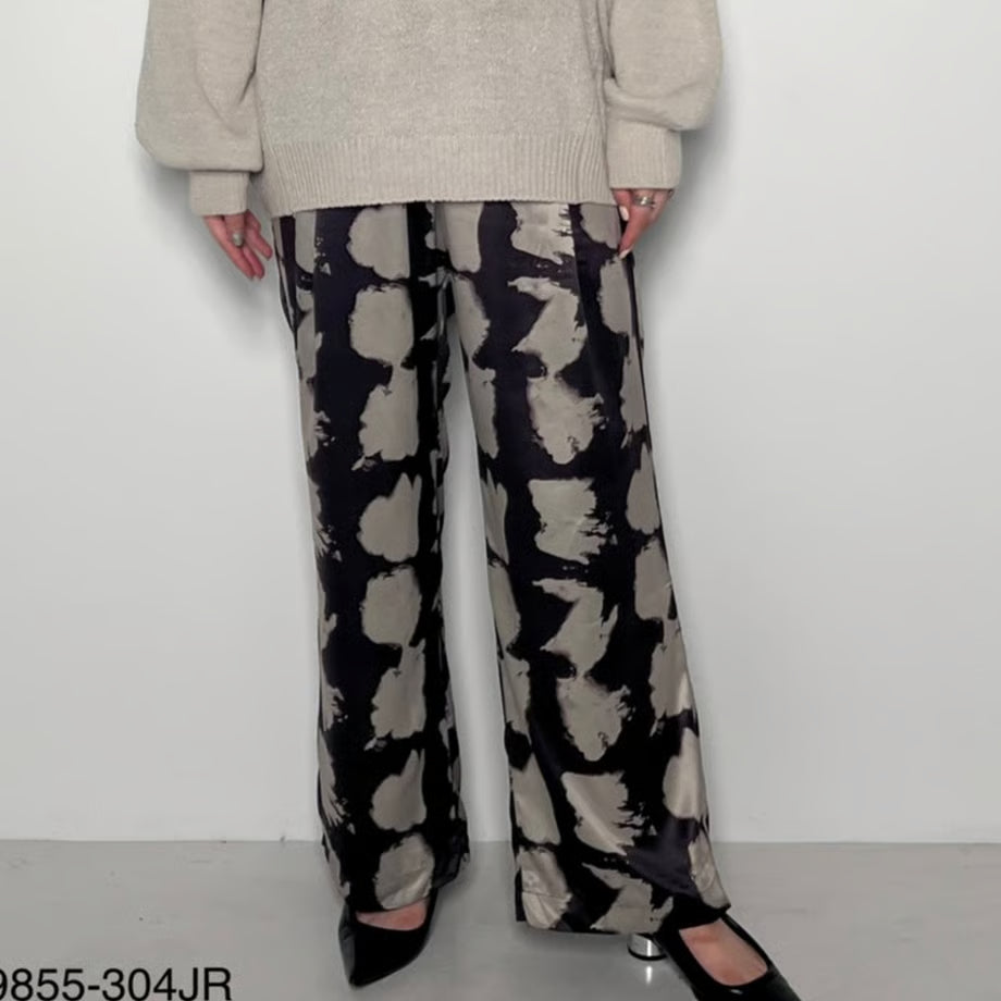 【CHIGNON 2025 AUTUMN/WINTER】オリジナルモチーフ柄PT