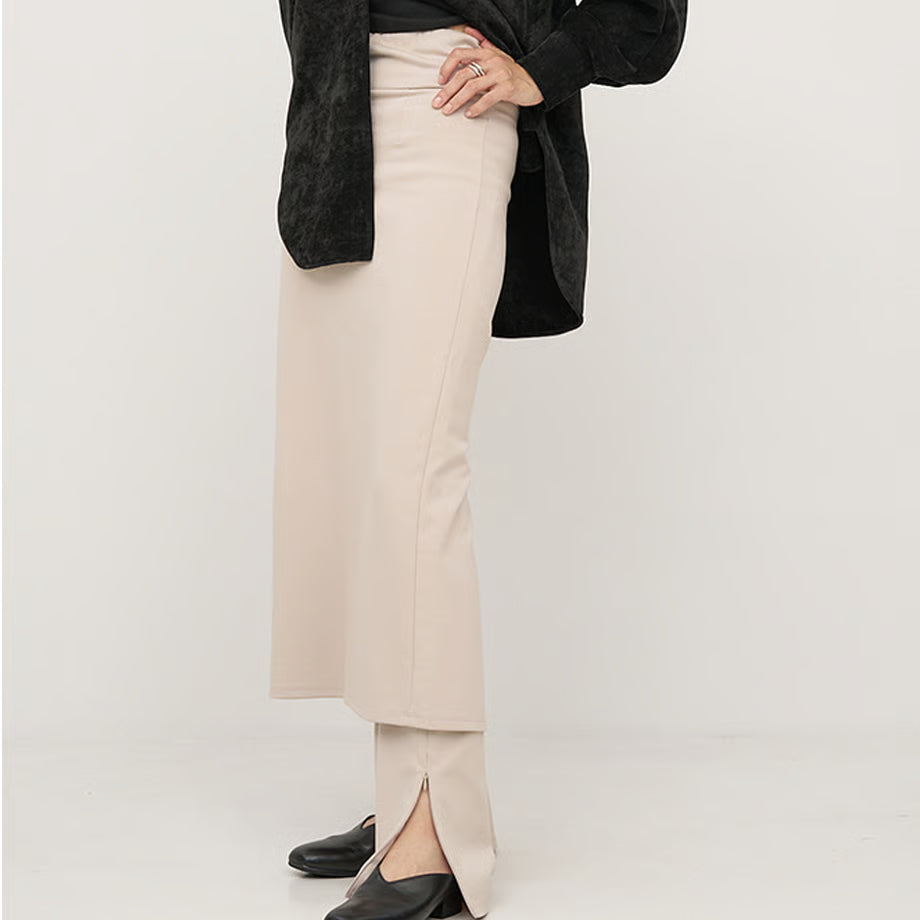 【YENN 2025 AUTUMN/WINTER】WARMER SLIT SK