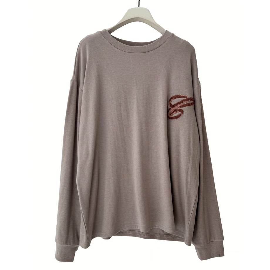【CHIGNON 2025 AUTUMN/WINTER】モケモケ刺繍ロゴロンTee