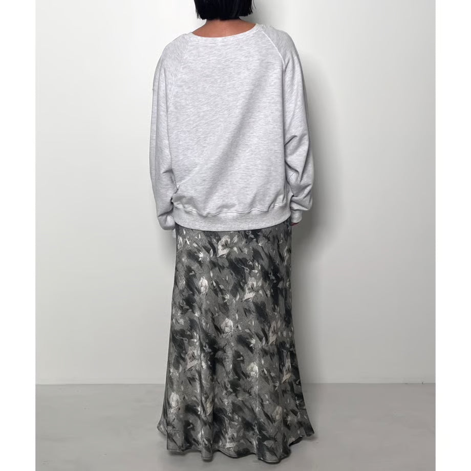 【CHIGNON 2025 AUTUMN/WINTER】ワッシャーサテンプリントSK