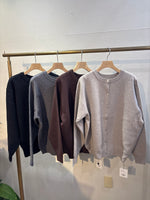 【CLOCHE】　2WAY ロゴ クルーネックカーデ