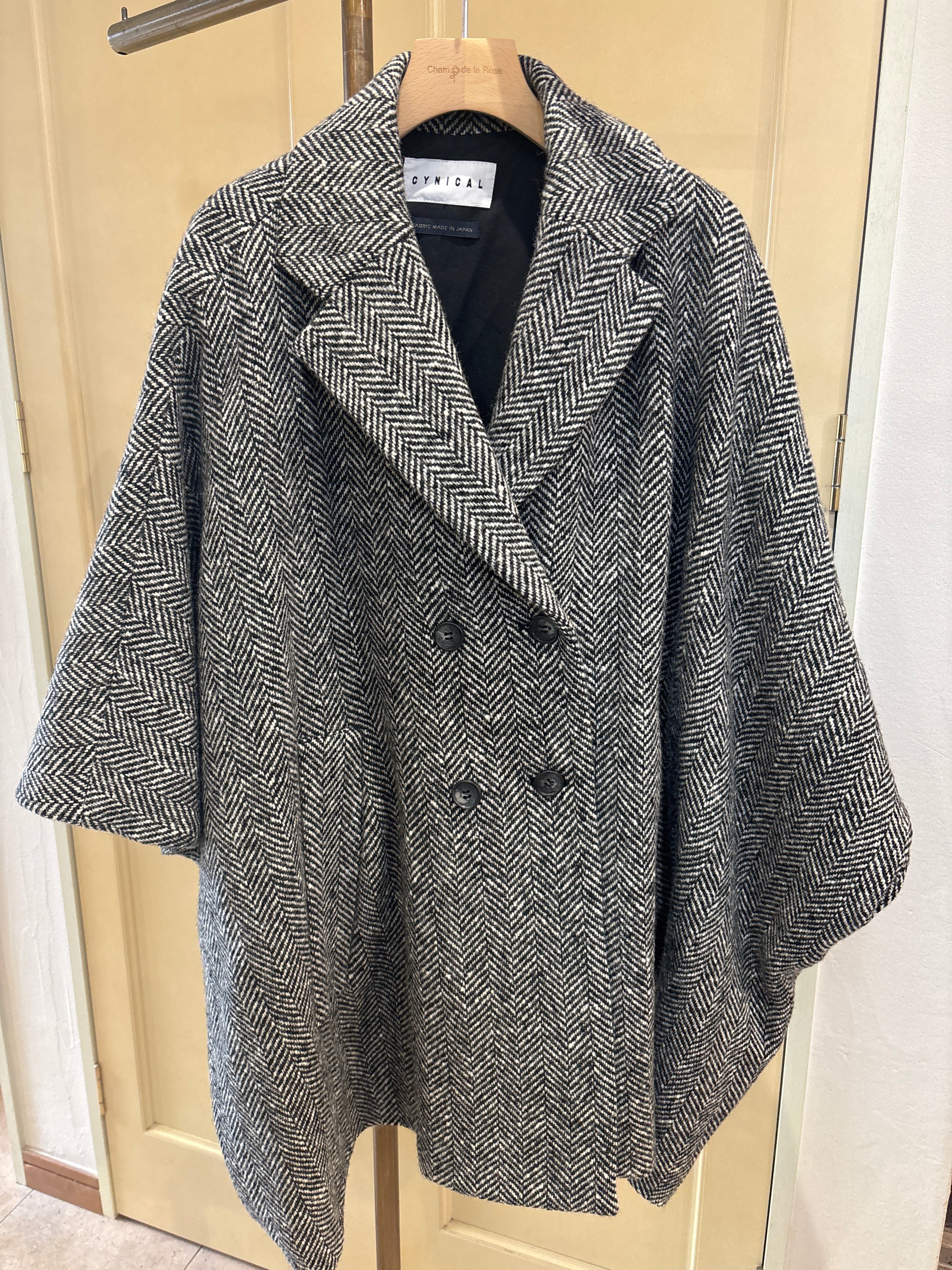 【CYNICAL】ヘリンボーンポンチョコート