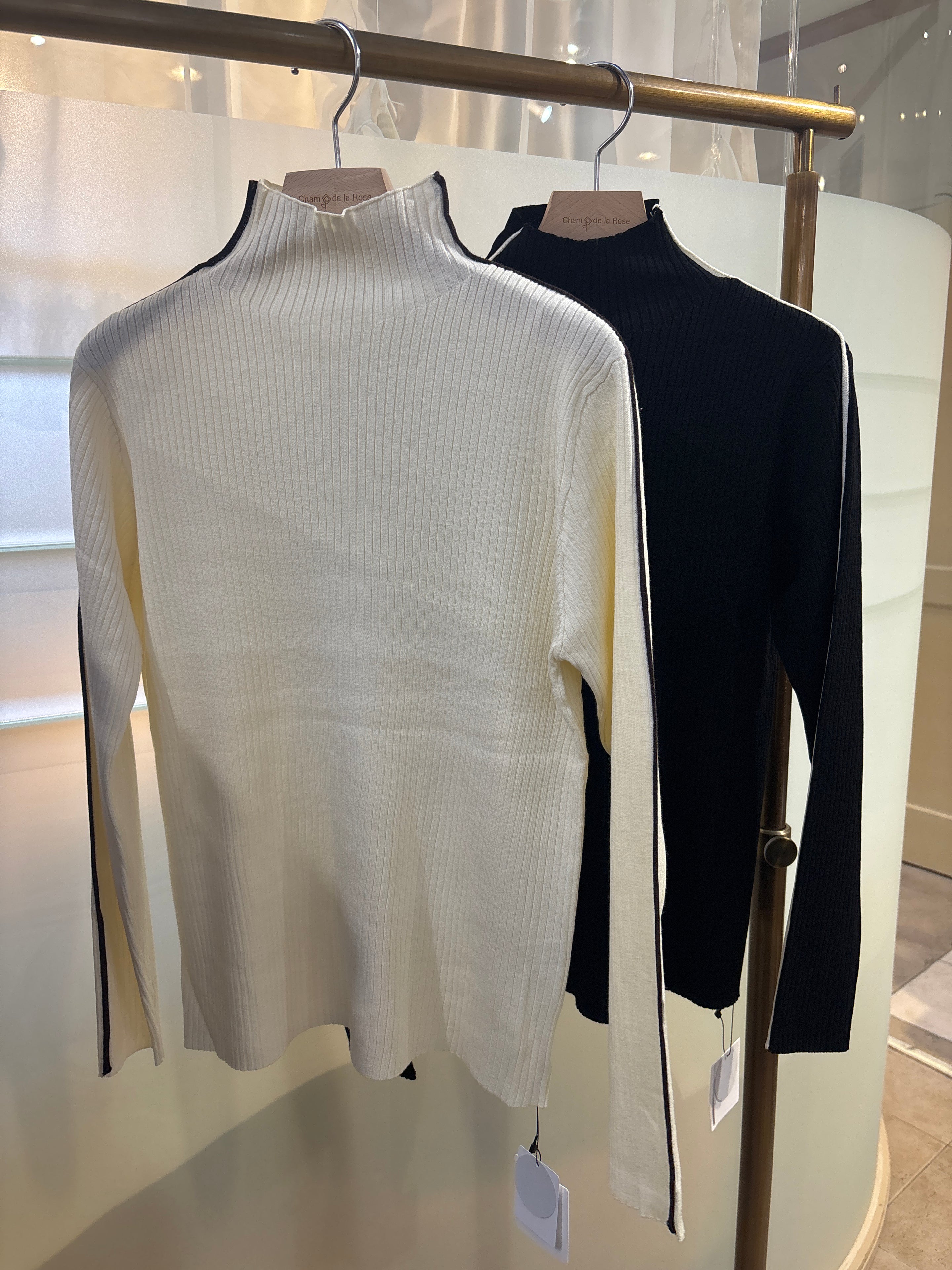 【CLOCHE】サイドラインリブニット