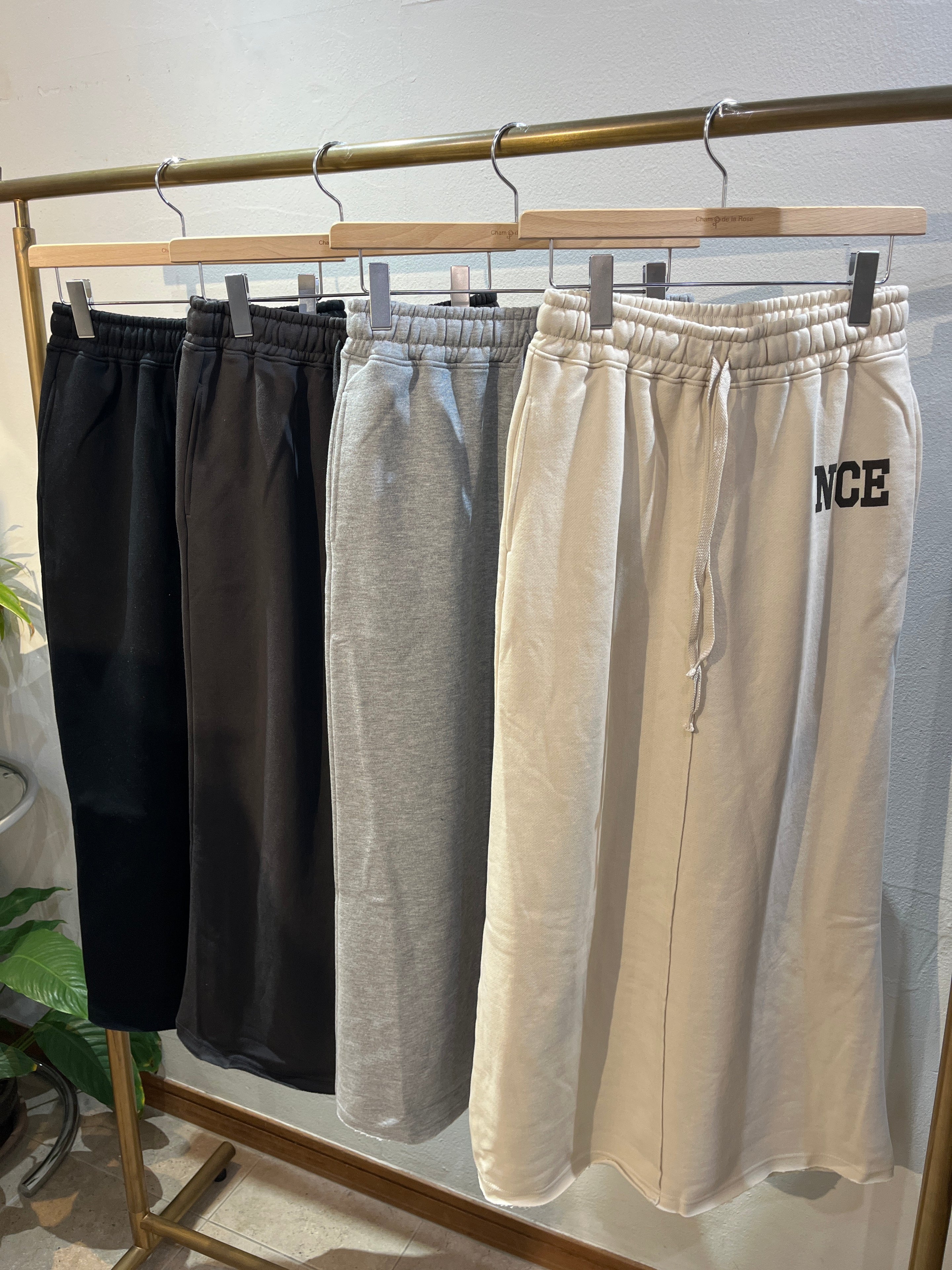 【CLOCHE】ロゴスウェットSK