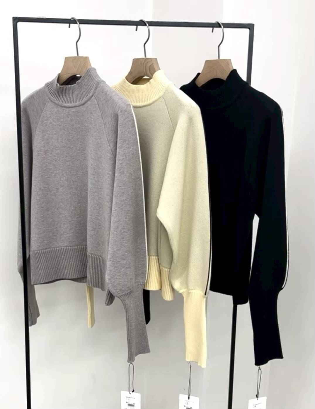 【CLOCHE / CYNICAL】袖リブニットライクトップス