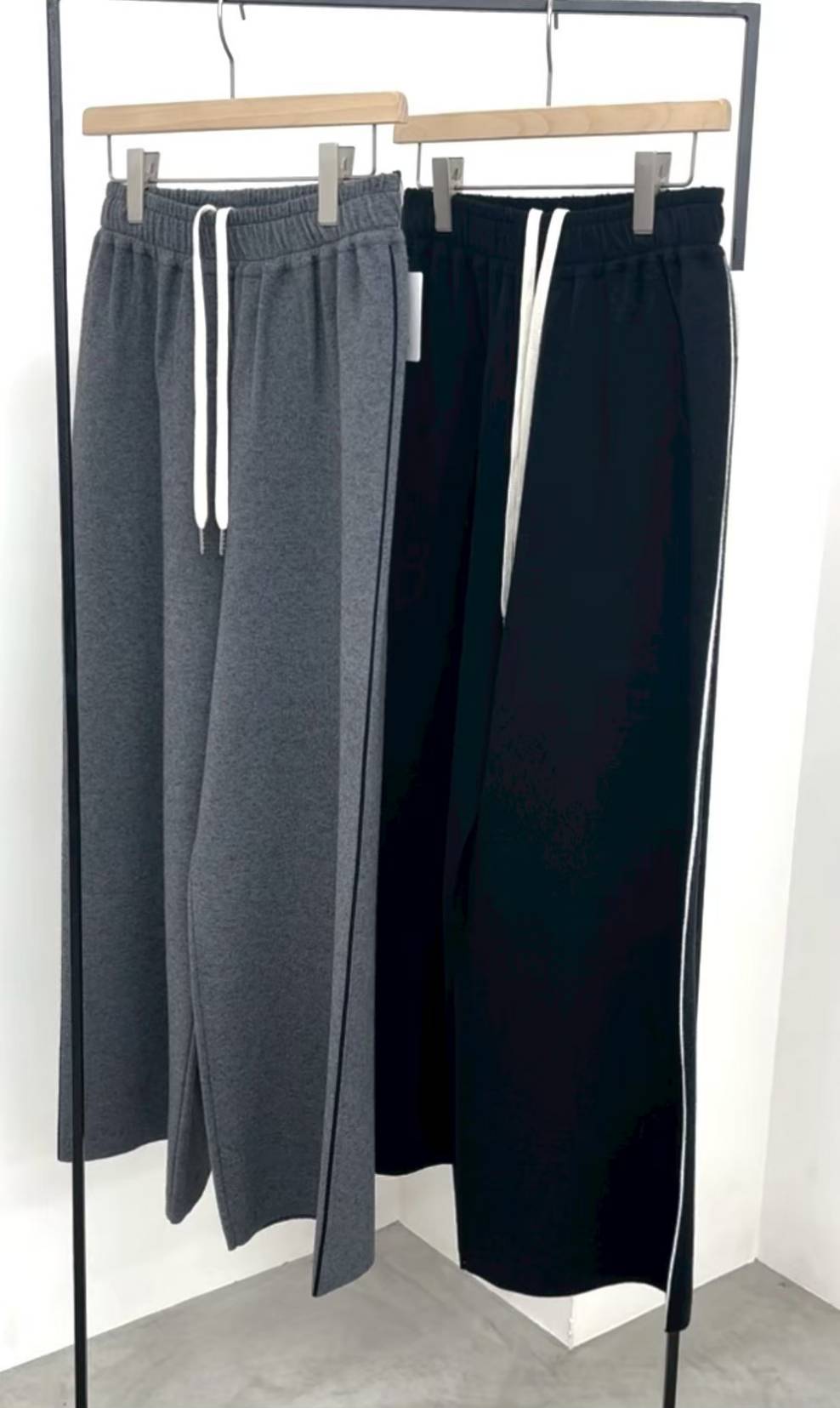 【CLOCHE / CYNICAL】サイドラインニットライクパンツ