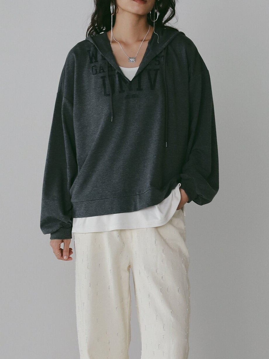 【CHIGNON 2027 PRE-SPRING】スキッパーフーディーロゴPO - 12月中旬頃発送