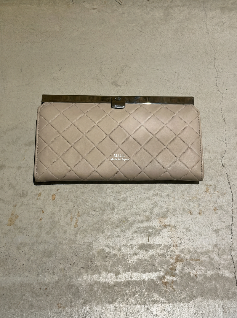 【限定】508.クロスバーロングウォレット　グレージュ　キルティング型押し　マットゴールド金具　MUL161
