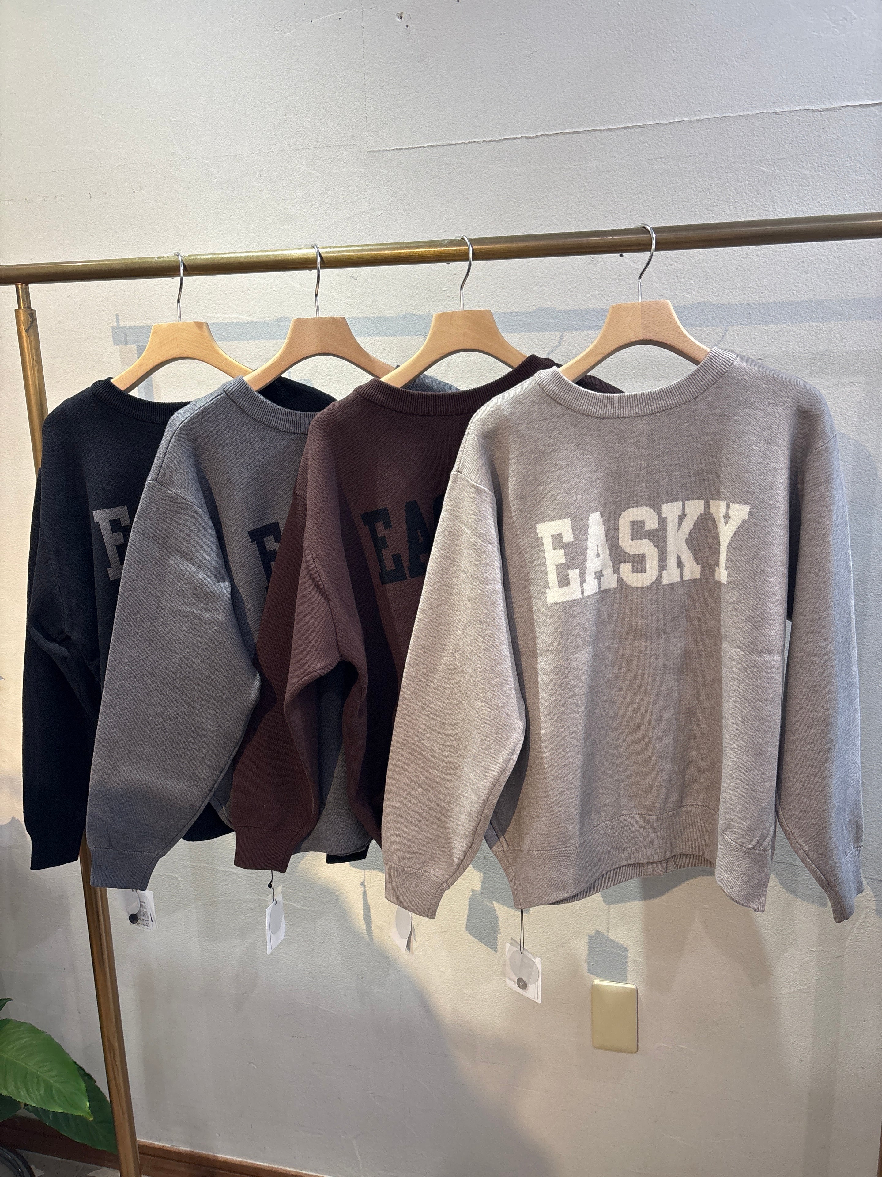 【CLOCHE】　2WAY ロゴ クルーネックカーデ