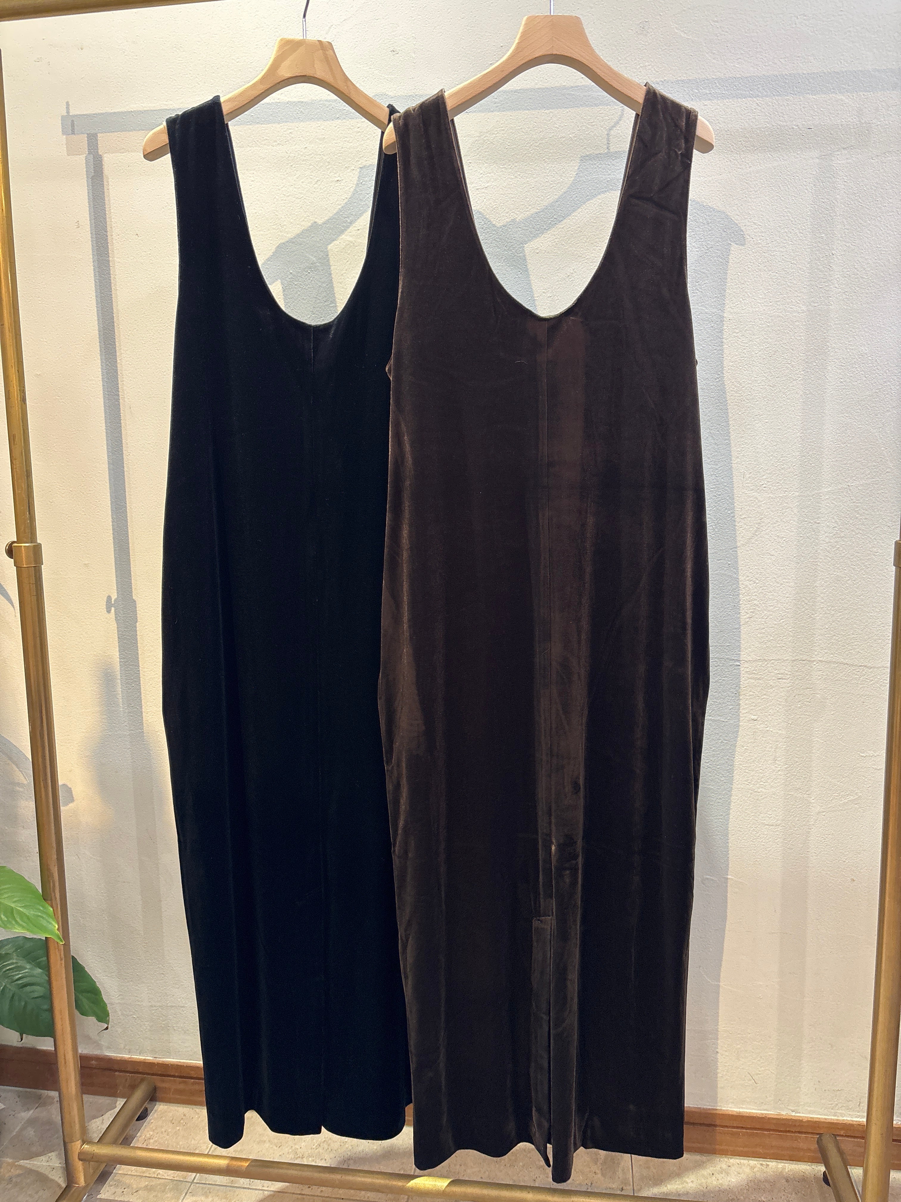 anuke]Velour Uneck Onepiece – Champdelarose