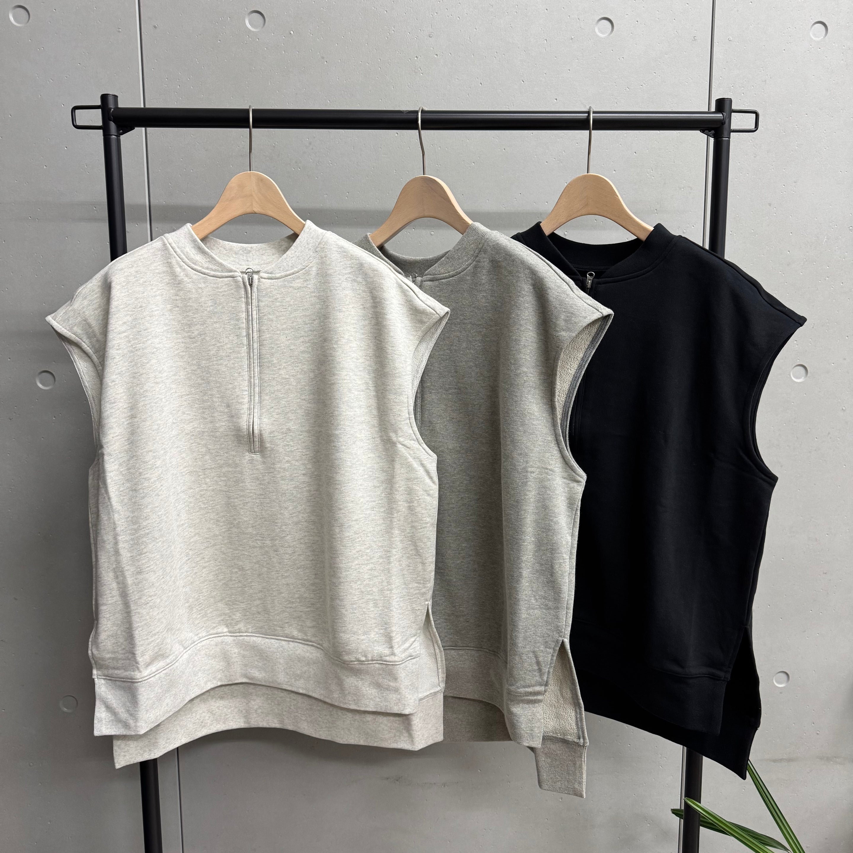 【CLOCHE】ノースリハーフジッププルオーバー