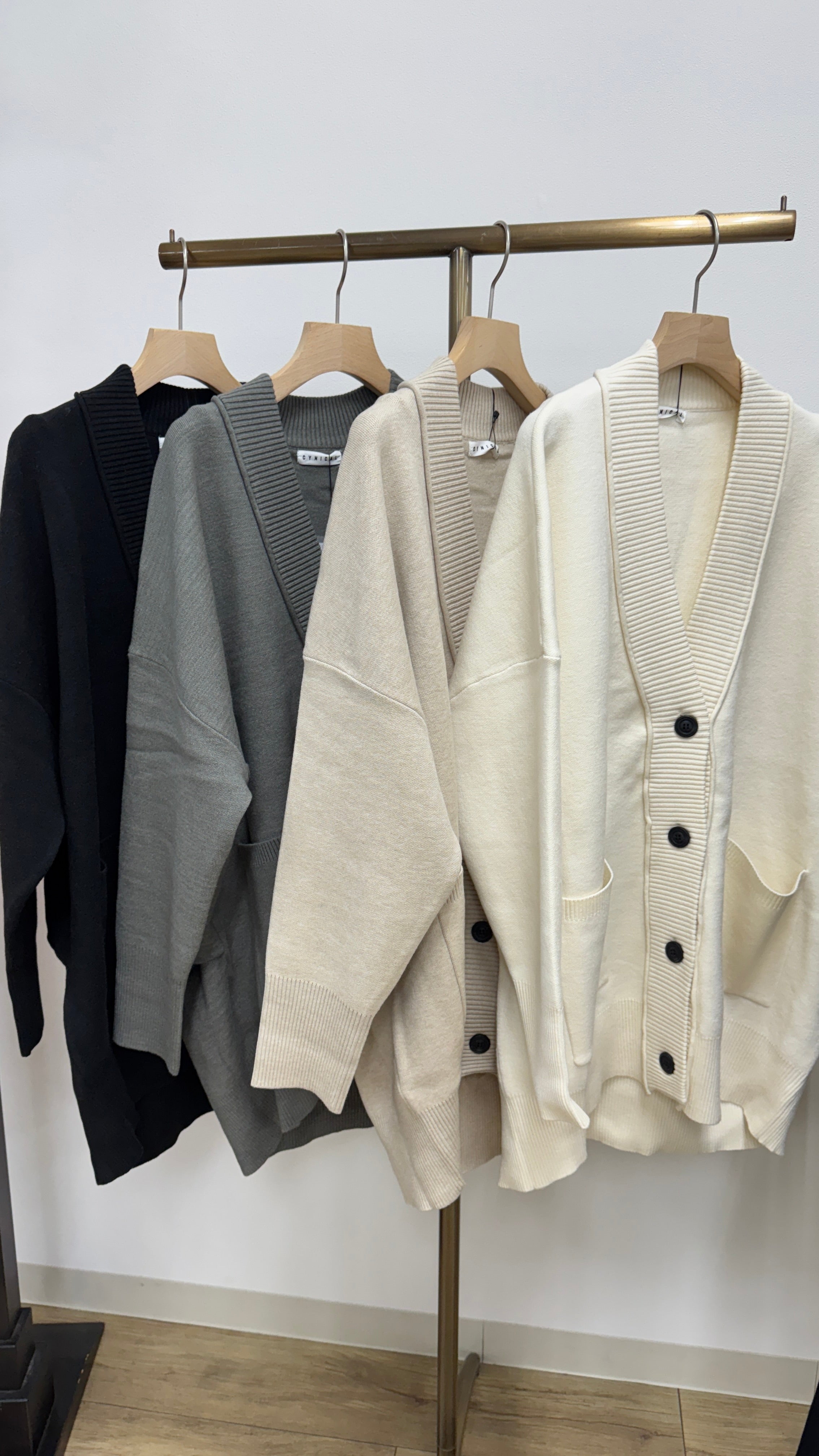 【CLOCHE / CYNICAL】ウォッシャブルニットカーデ