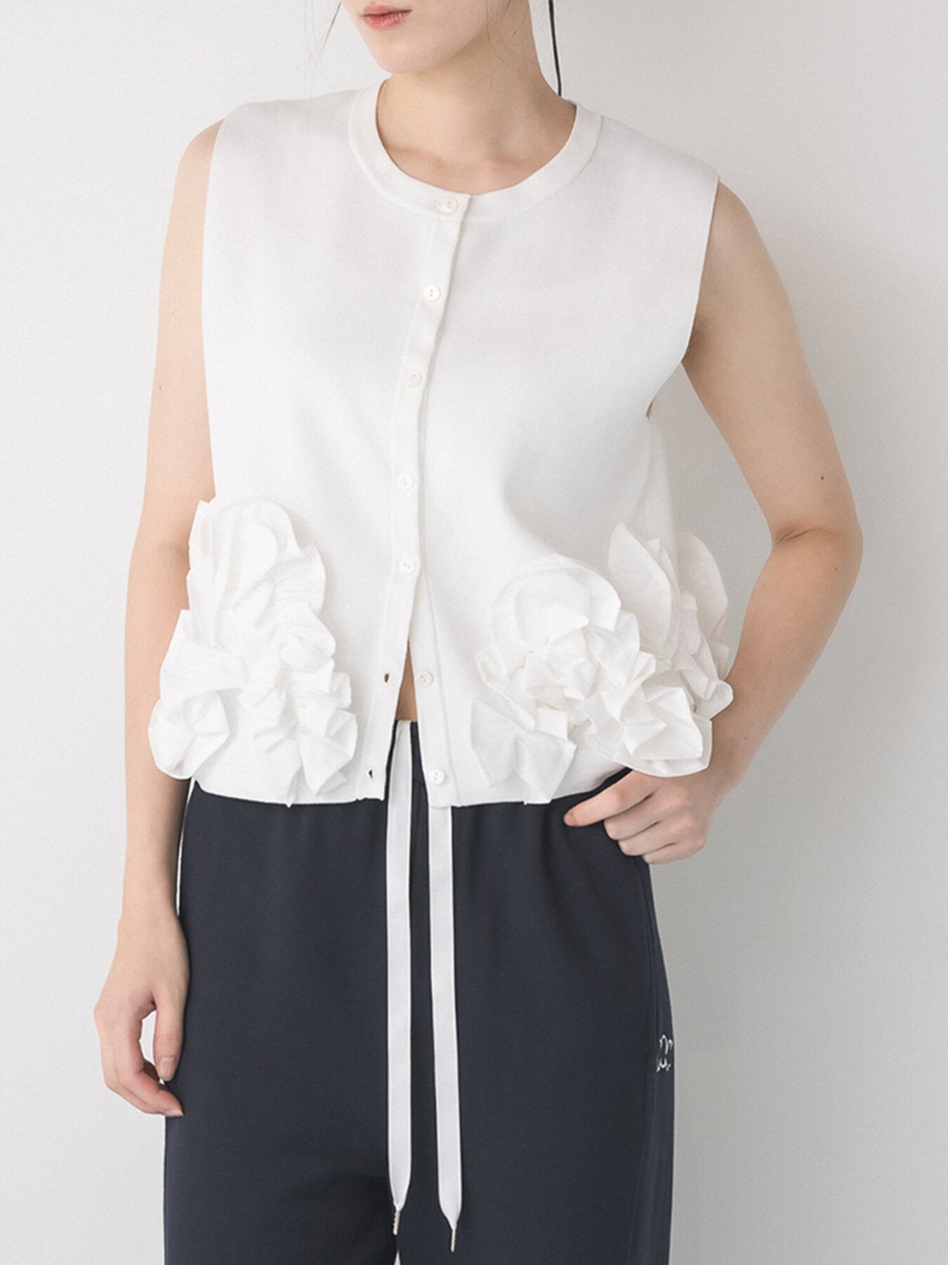 【Mewl 2027 PRE SPRING】PEPLUM KNIT VEST - 1月中旬頃発送