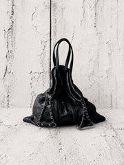 【M.U.L 2026-9】TRUSS TOTE L - Black キルティング型押し