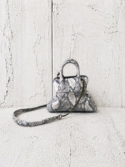 【M.U.L 2026-9】ROUND TOTE S - 転写Python 洗い加工