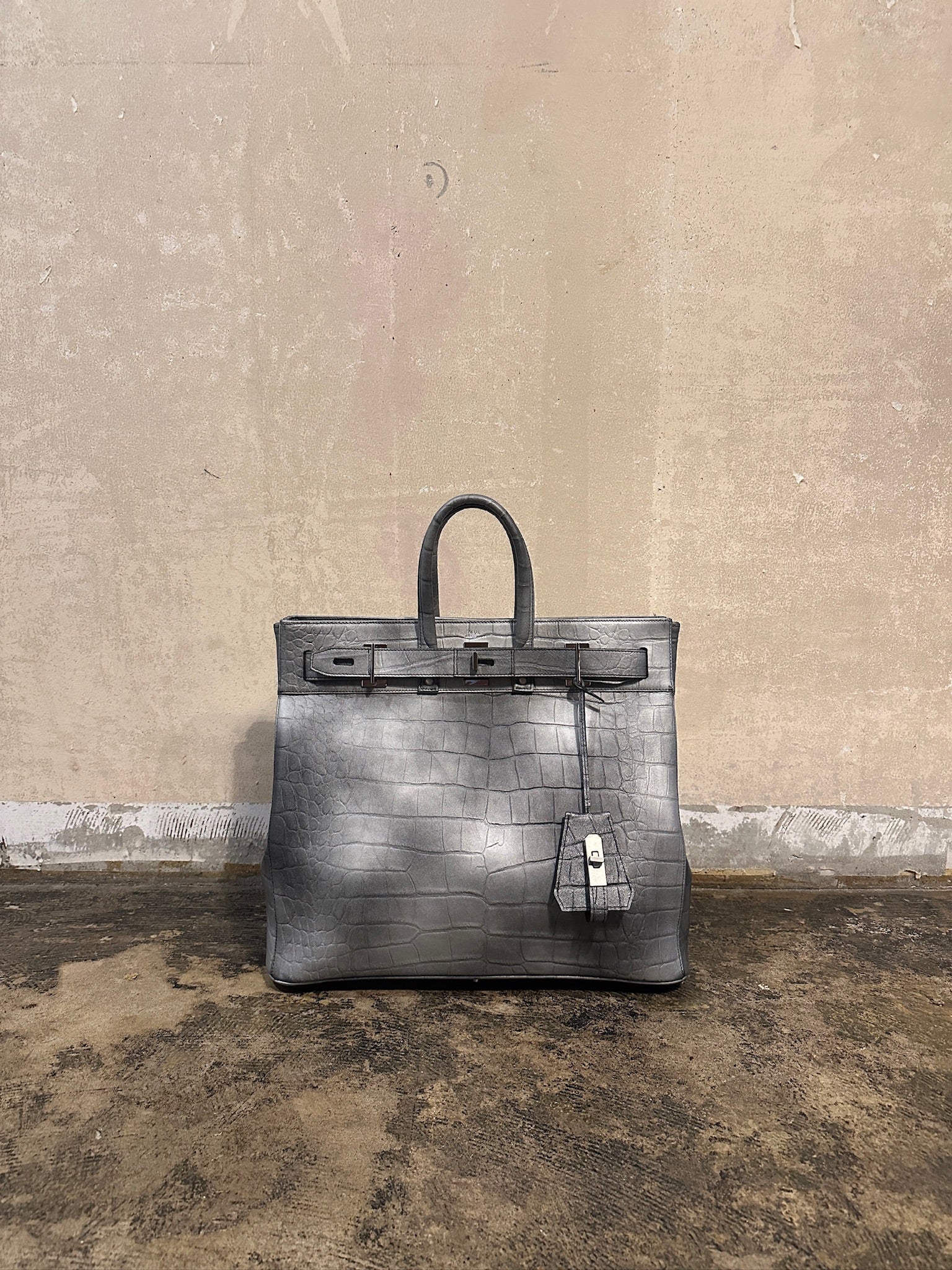 【M.U.L. 2026.3】STUD TOTE L with KEY STRAP - BLACK SILVER COATING
