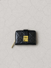 【M.U.L 2026-9】LOCK LINE HALF ROUND WALLET - Black キルティング型押し