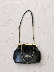 【M.U.L GAMAGUCHI】GAMAGUCHI GATHER 2WAY SHOULDER - Black キルティング型押し
