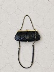 【M.U.L GAMAGUCHI】GAMAGUCHI SLIM 2WAY SHOULDER - Black キルティング型押し