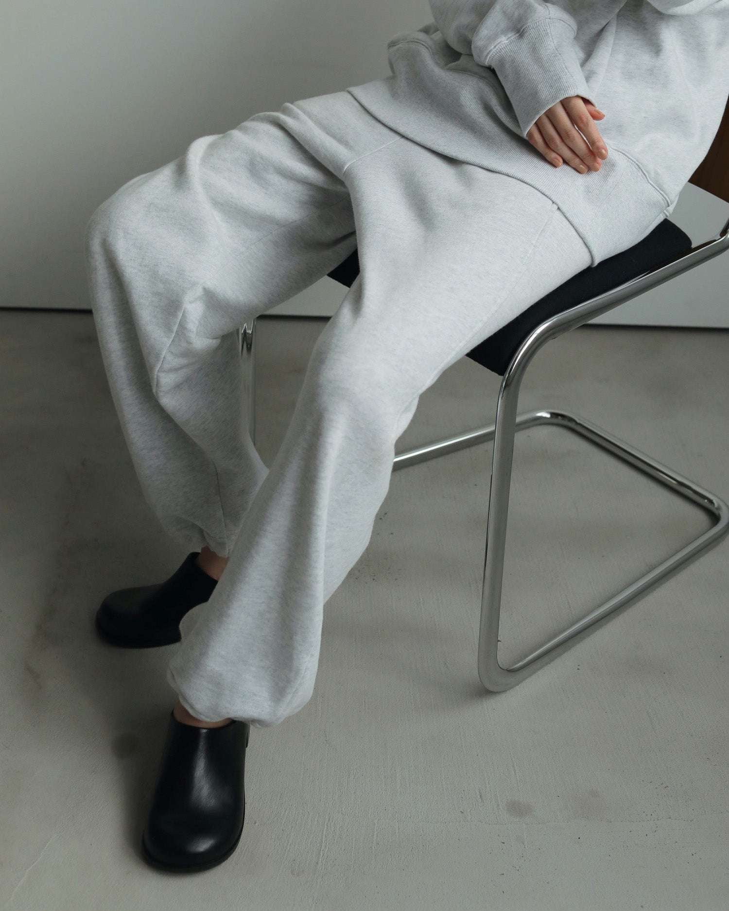 【anuke 2026 PRE FALL COLLECTION】Ecoleather Heel Slip - ons - Champdelarose