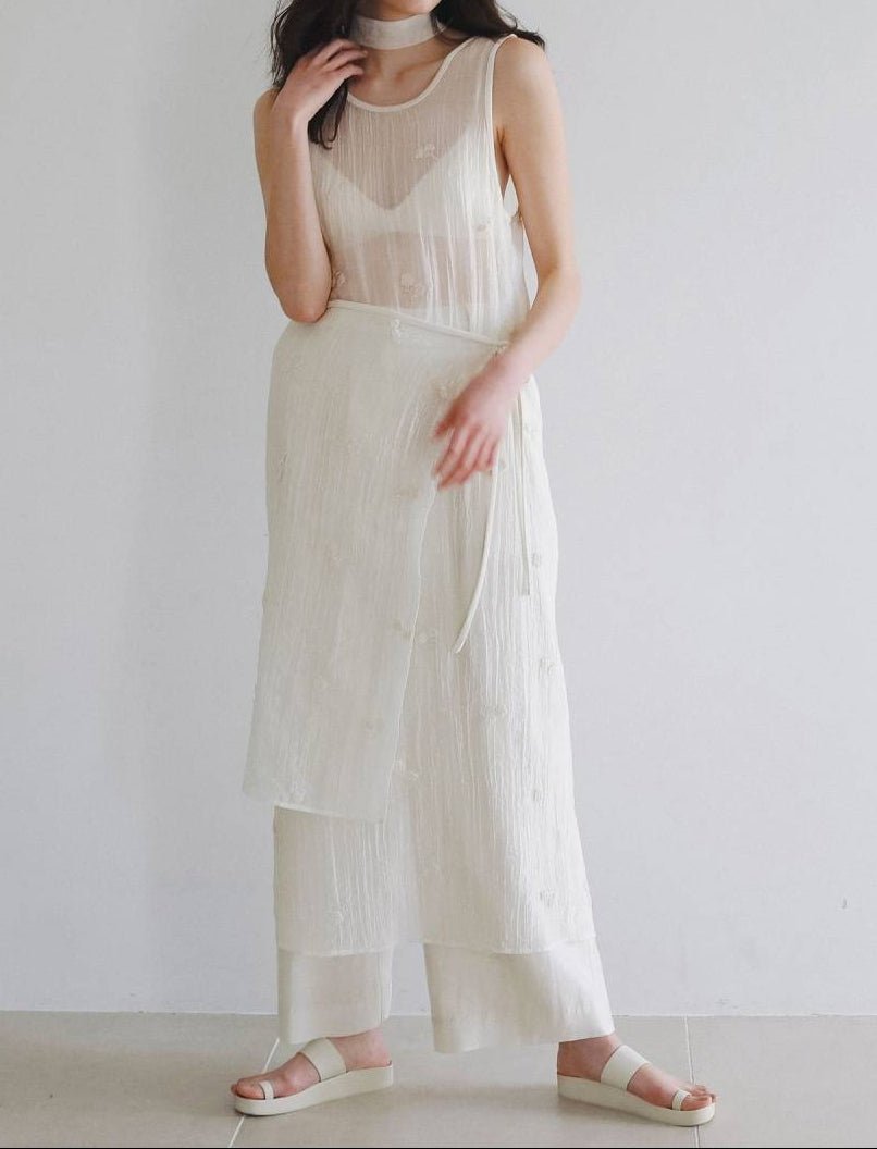 【anuke 2026 PRE FALL COLLECTION】Embroidery Sleeveless Onepiece - Champdelarose