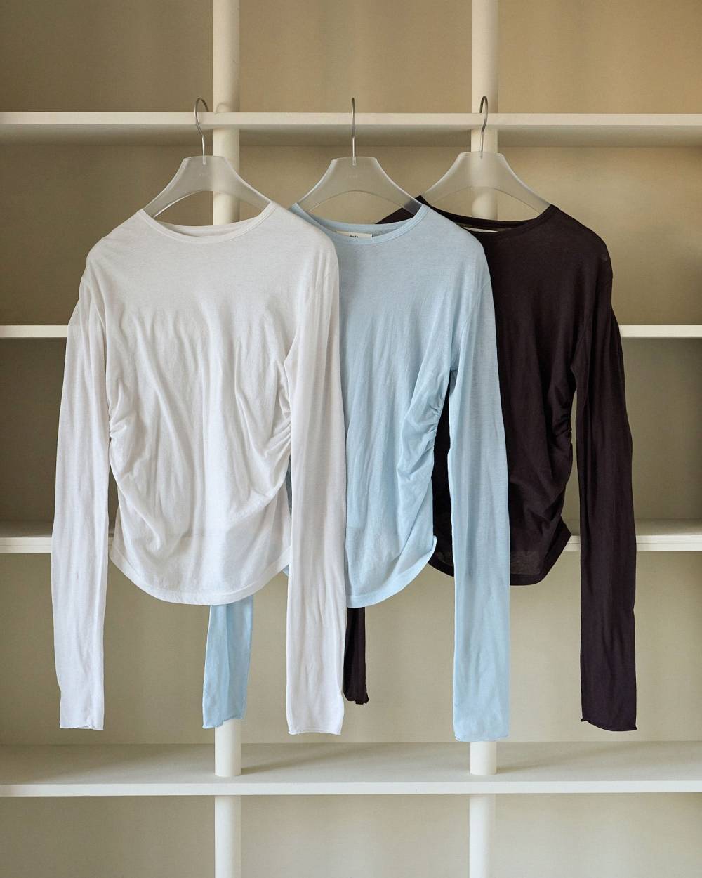 【anuke 2026 PRE FALL COLLECTION】Gather Compact Tops - Champdelarose
