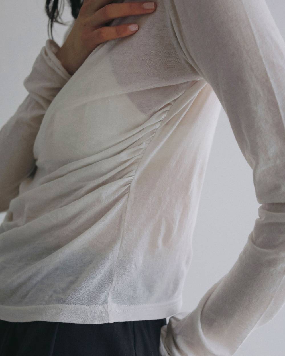 【anuke 2026 PRE FALL COLLECTION】Gather Compact Tops - Champdelarose