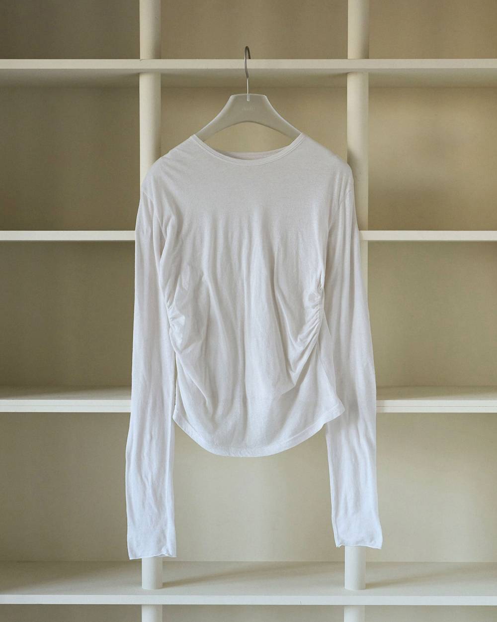【anuke 2026 PRE FALL COLLECTION】Gather Compact Tops - Champdelarose