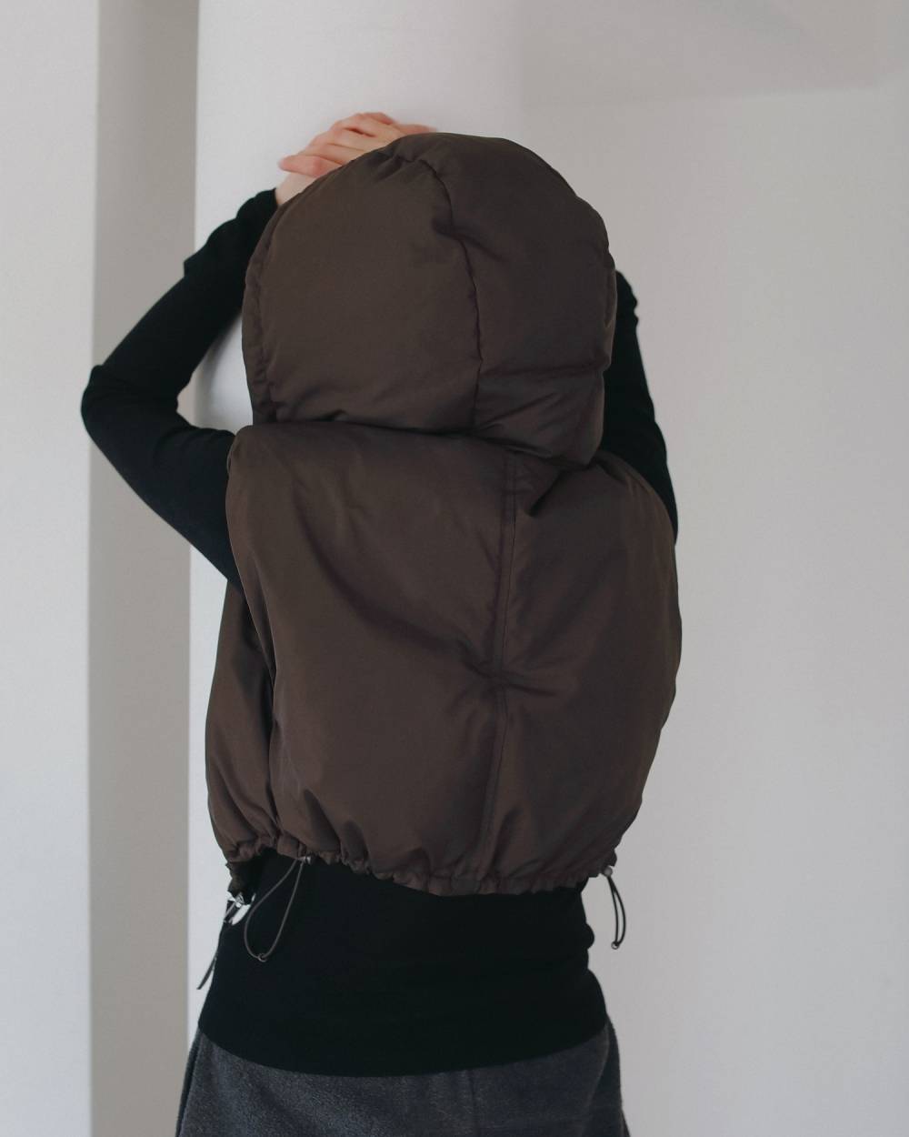 【anuke 2026 PRE FALL COLLECTION】Hooded Down Vest - Champdelarose