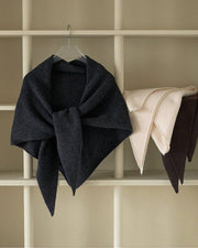 【anuke 2026 PRE FALL COLLECTION】Knit Triangle Scarf - Champdelarose