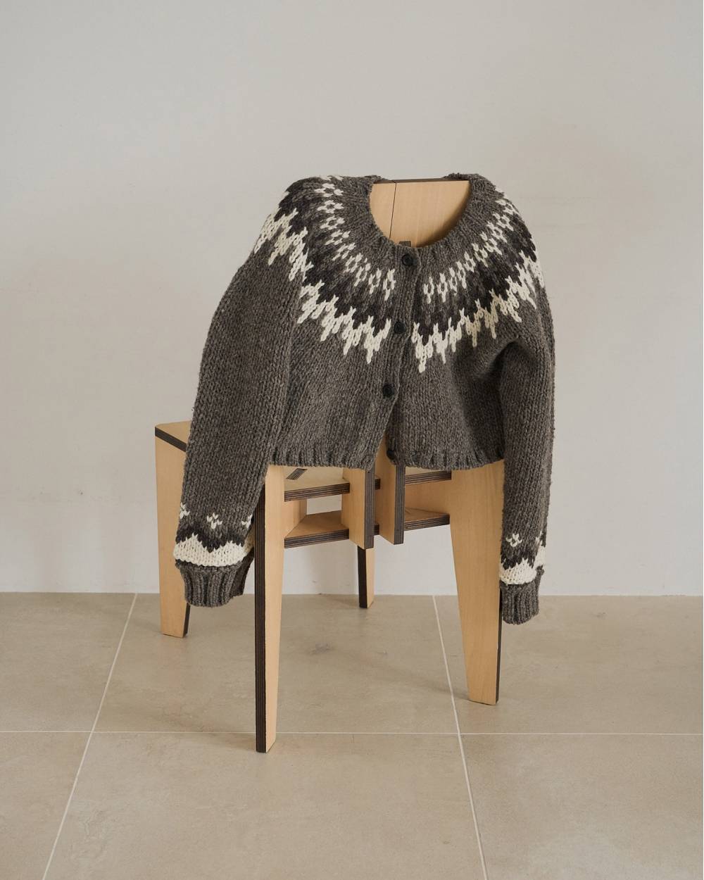【anuke 2026 PRE FALL COLLECTION】Nordic Handknit Cardigan - Champdelarose