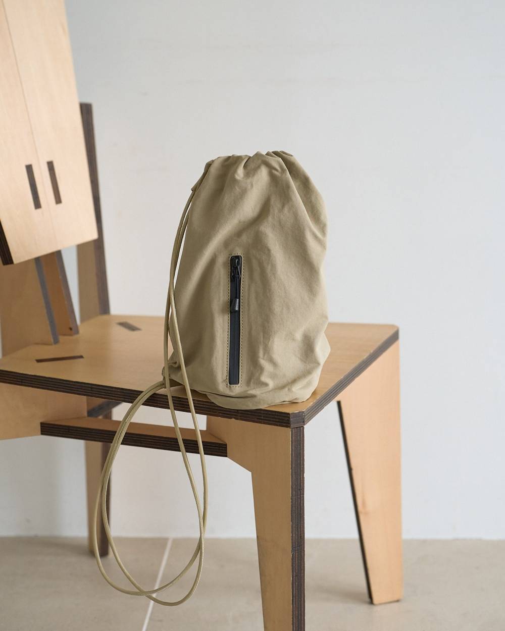 【anuke 2026 PRE FALL COLLECTION】Nylon Knapsack - Champdelarose