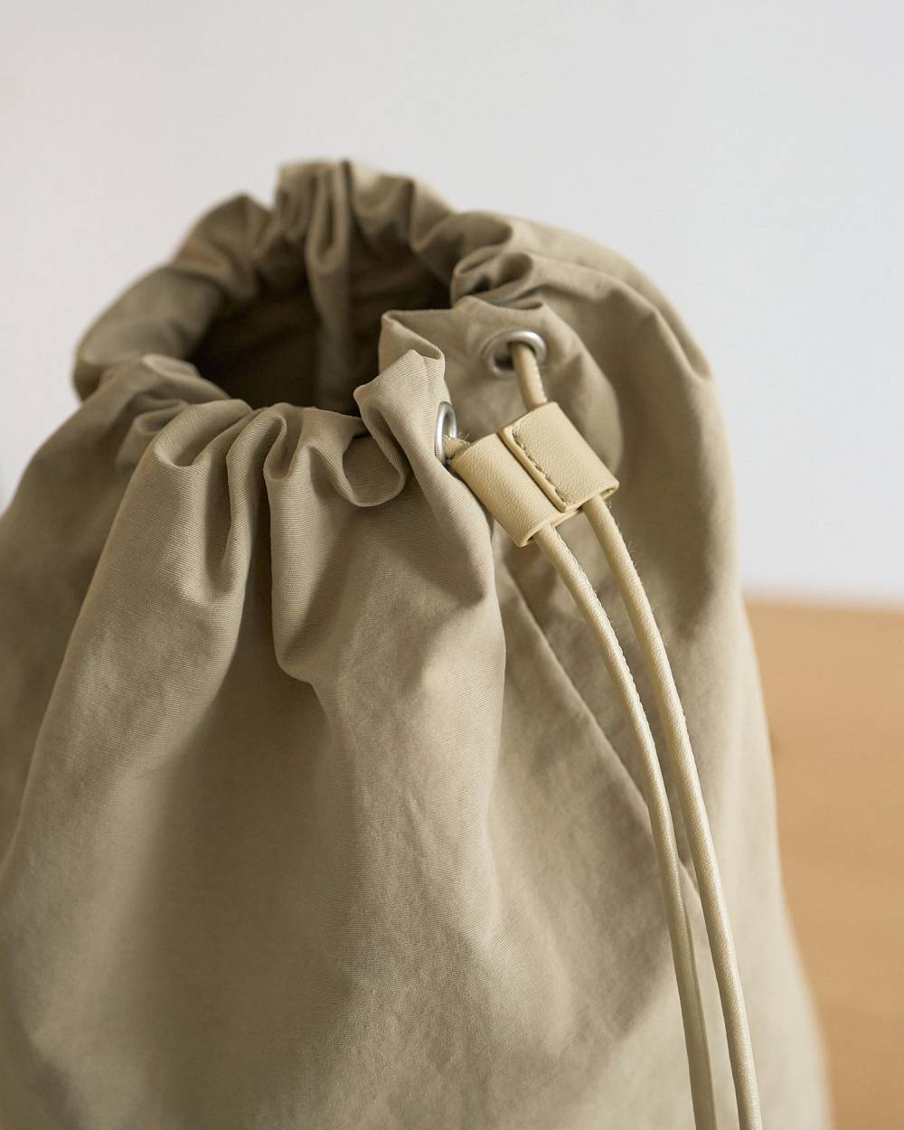 【anuke 2026 PRE FALL COLLECTION】Nylon Knapsack - Champdelarose