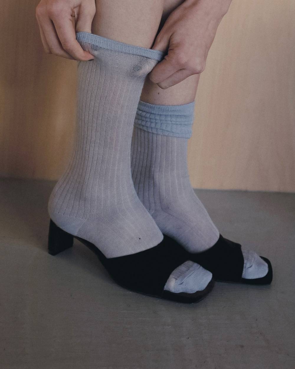 【anuke 2026 PRE FALL COLLECTION】Squaretoe Velour Mule - Champdelarose