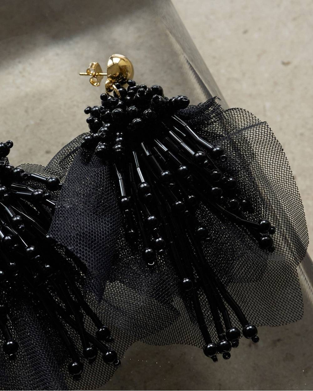 【anuke 2026 PRE FALL COLLECTION】Tulle x Beads Pierce - Champdelarose