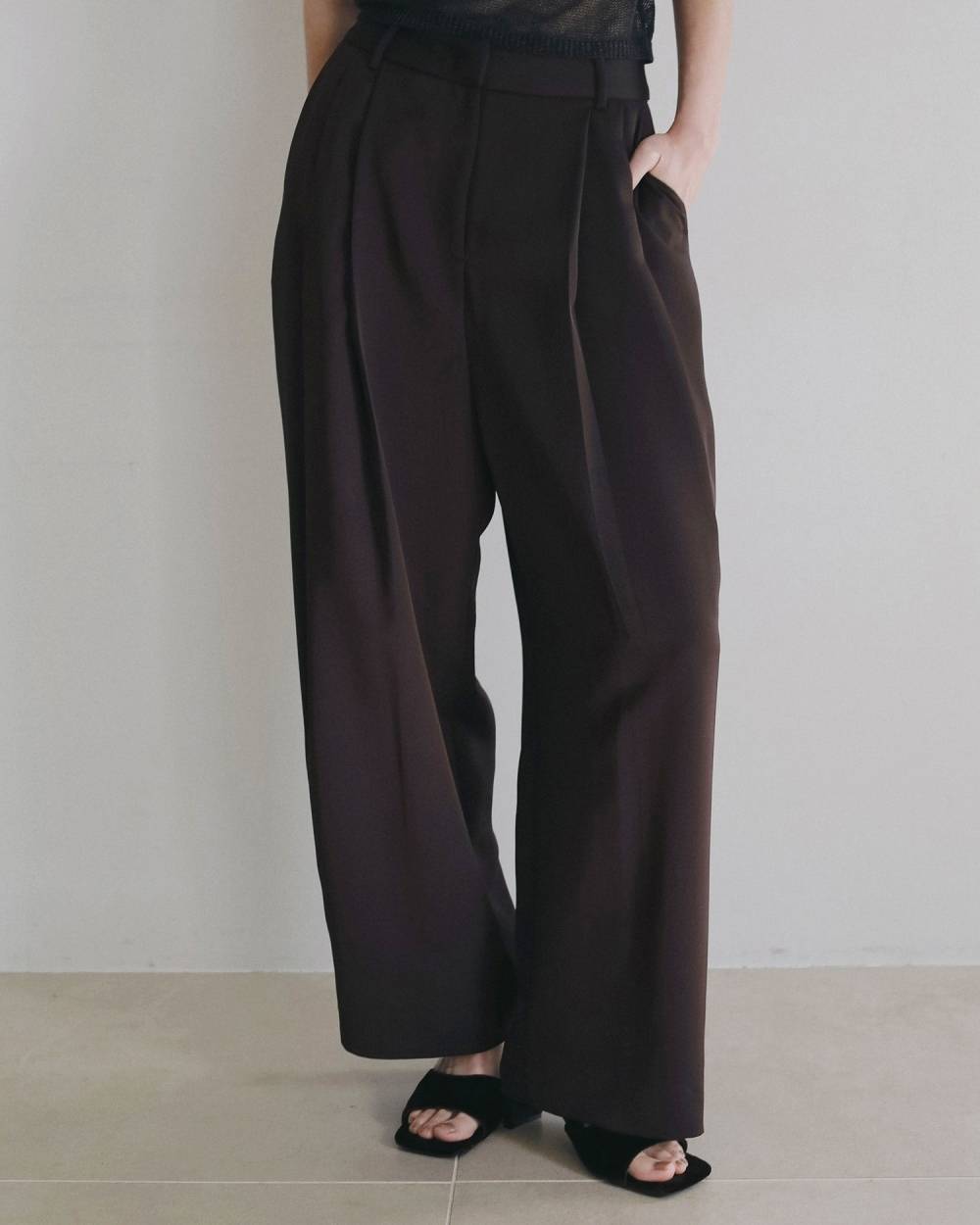 【anuke 2026 PRE FALL COLLECTION】Twill Satin Pants - Champdelarose