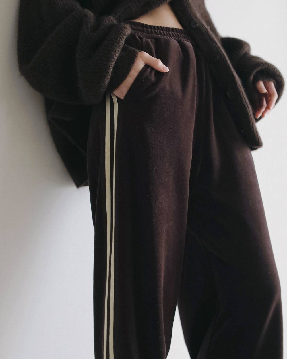【anuke 2026 PRE FALL COLLECTION】Velour Track Pants - Champdelarose