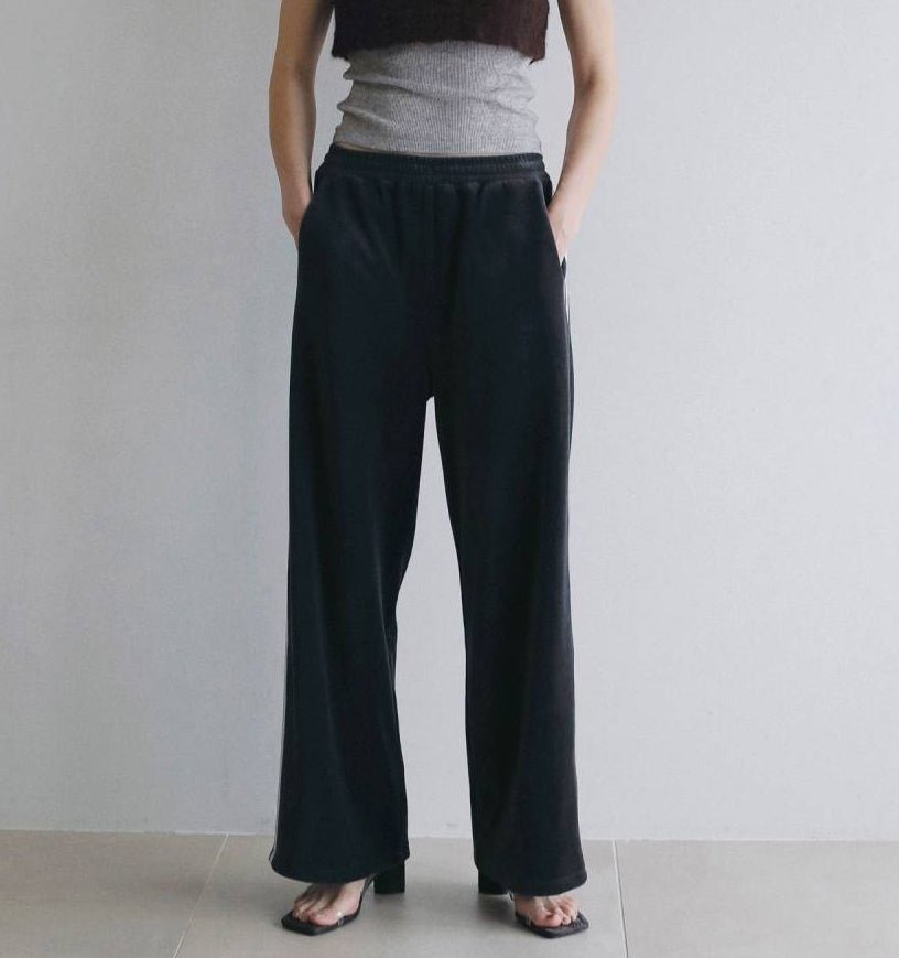 【anuke 2026 PRE FALL COLLECTION】Velour Track Pants - Champdelarose