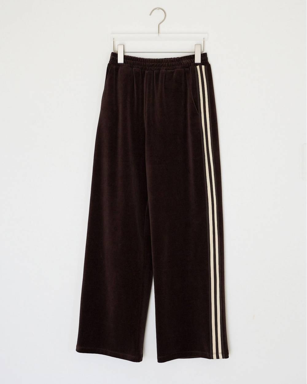 【anuke 2026 PRE FALL COLLECTION】Velour Track Pants - Champdelarose