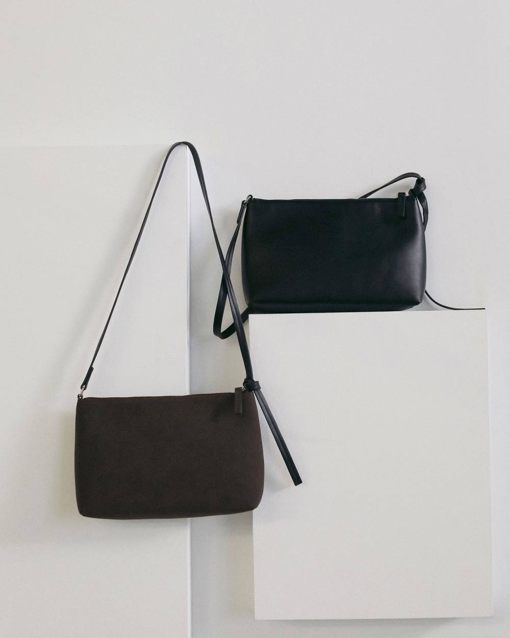 【anuke 2026 winter】Ecoleather Hand Bag - Champdelarose