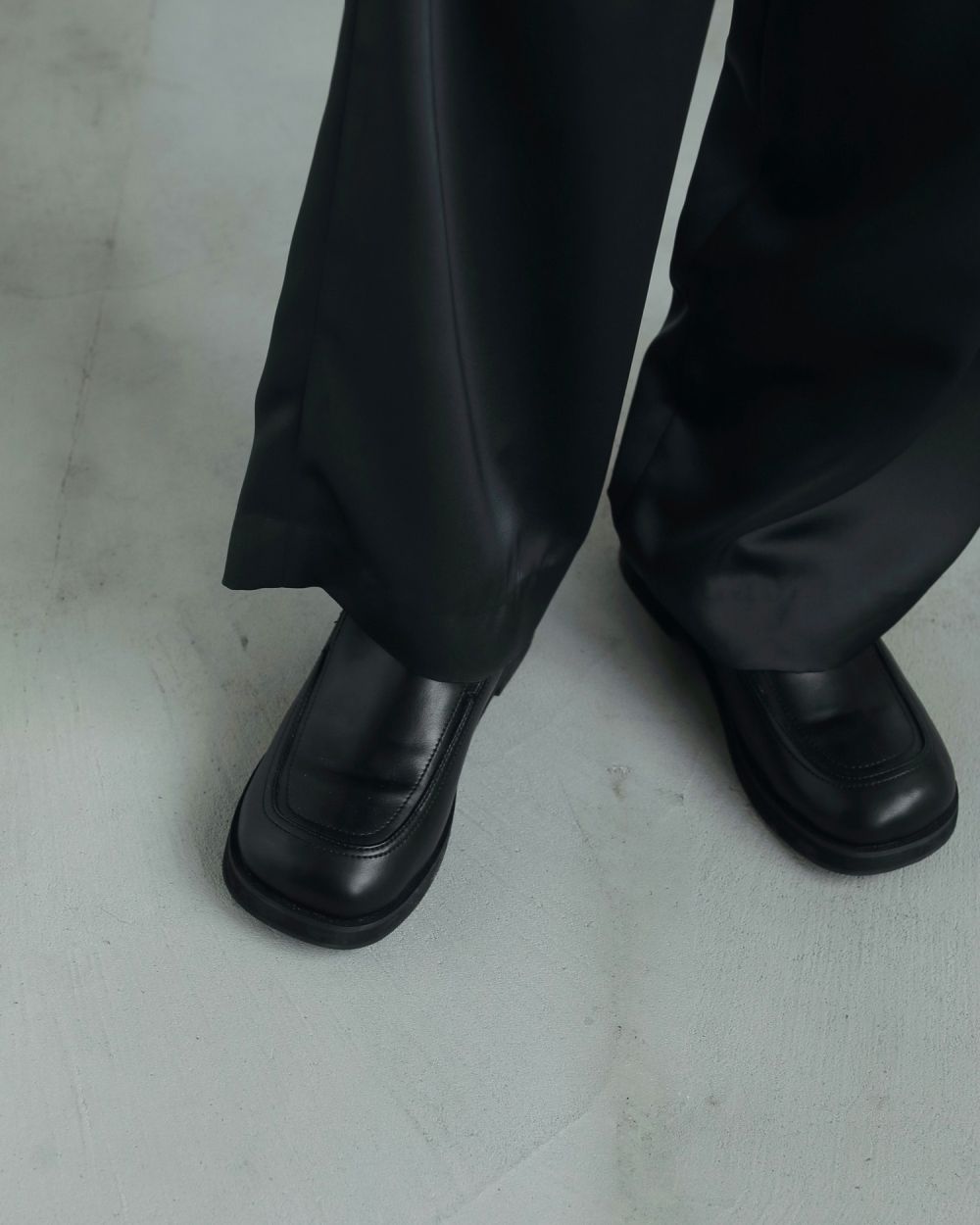 【anuke 2026 winter】Ecoleather Loafers - Champdelarose
