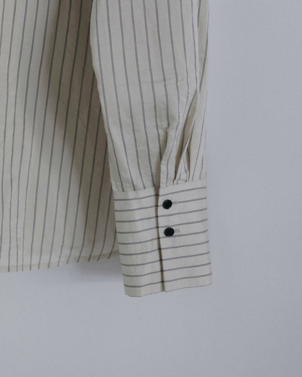 【anuke 2026 winter】Opencollar Stripe Shirts - Champdelarose